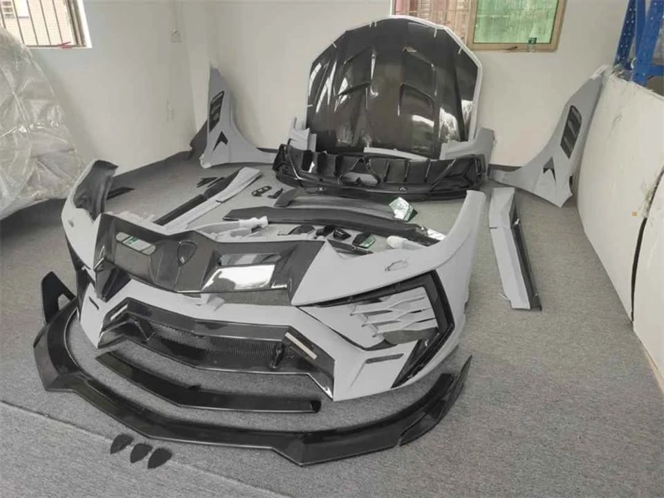 2018 Lamborghini Urus - Image 2 of 6