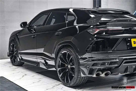 Lamborghini URUS iMP-Performance Carbon Fiber Side Skirts