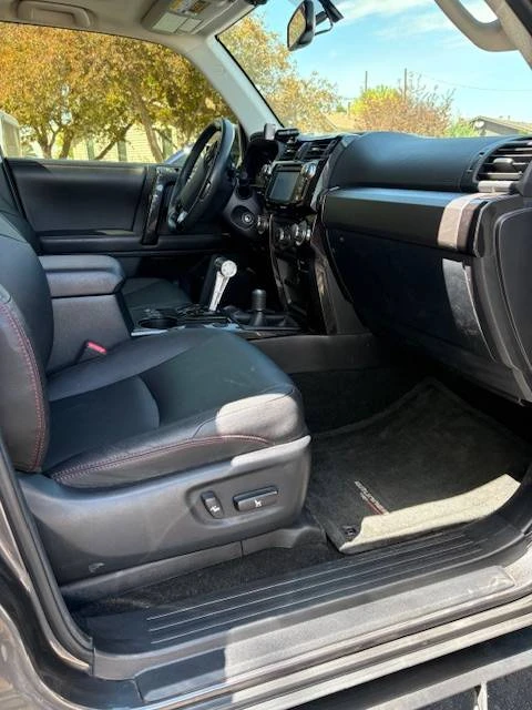 2018 Toyota 4Runner 5th Gen - Image 9 of 20