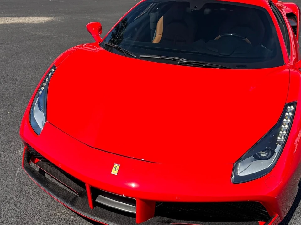2018 Ferrari 488 GTB - Image 4 of 4