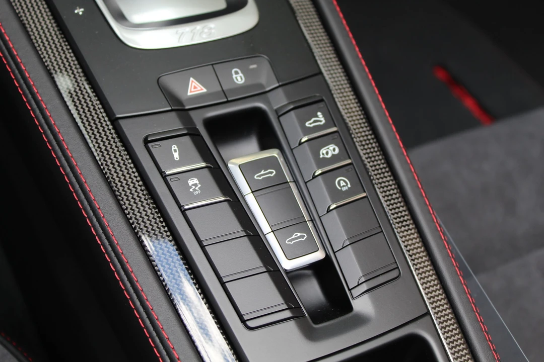 2018 Porsche 718 Boxster - Image 21 of 25