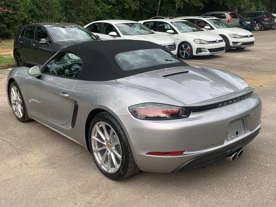 2018 Porsche 718 Boxster - Image 8 of 11