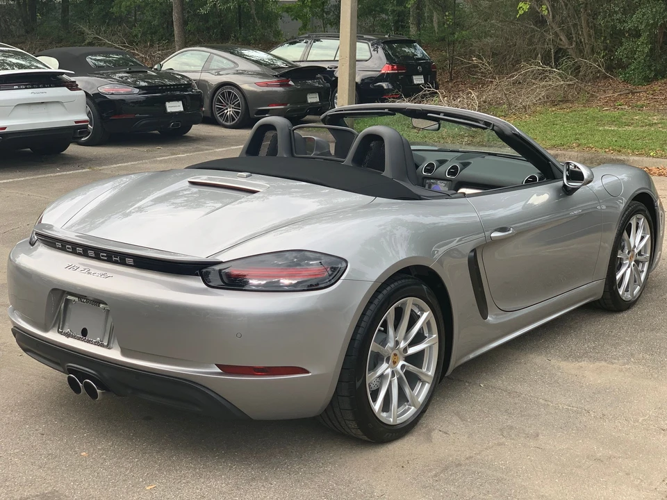 2018 Porsche 718 Boxster - Image 10 of 11