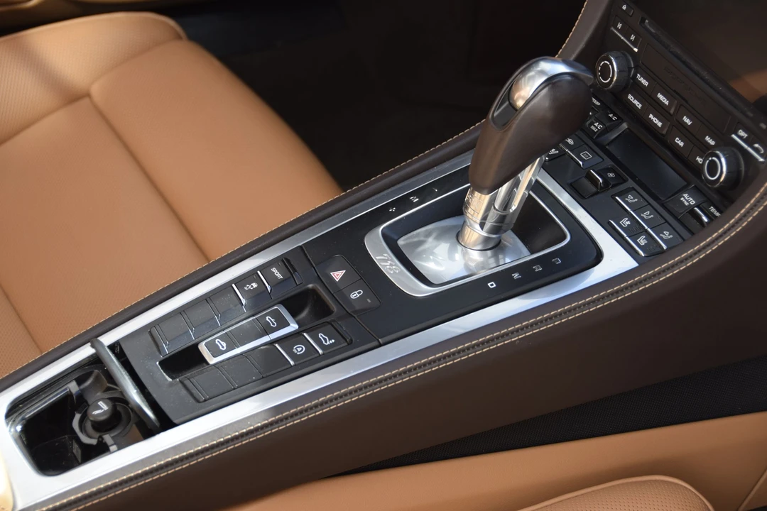 2018 Porsche 718 Boxster S - Image 7 of 20