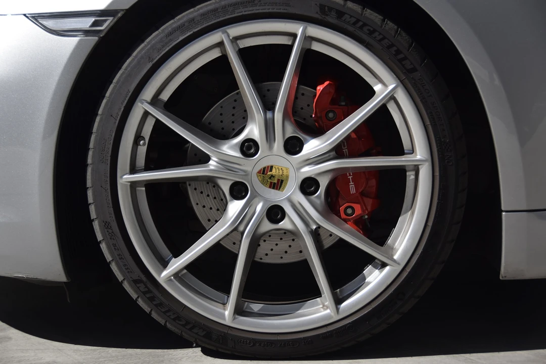 2018 Porsche 718 Boxster S - Image 15 of 20