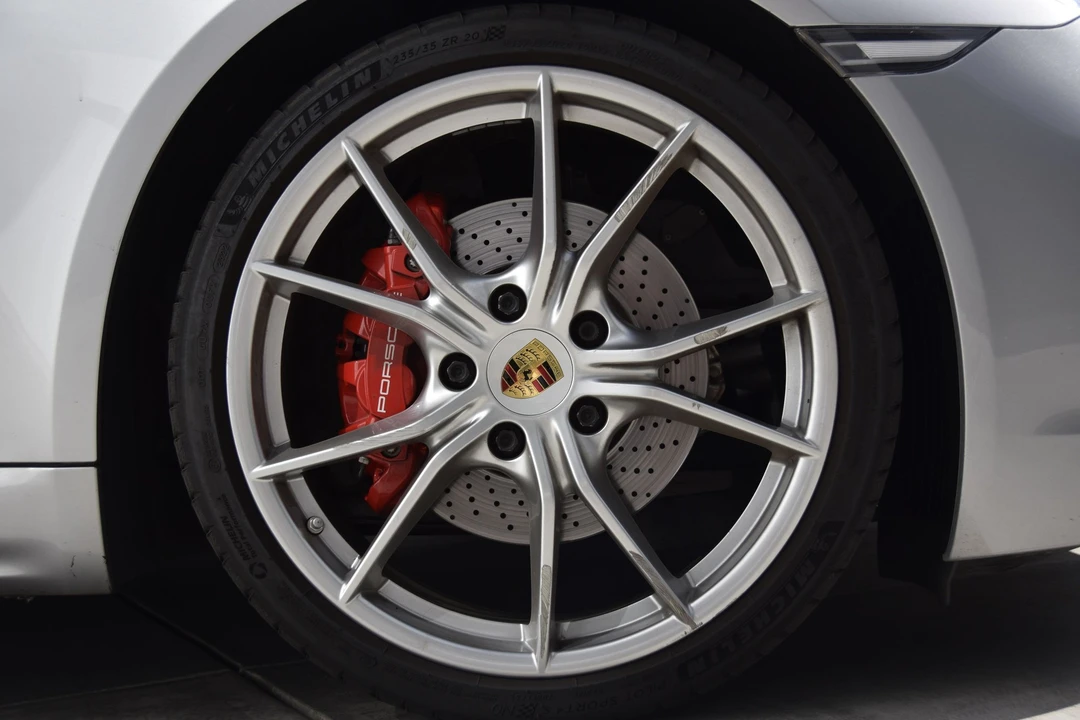 2018 Porsche 718 Boxster S - Image 16 of 20