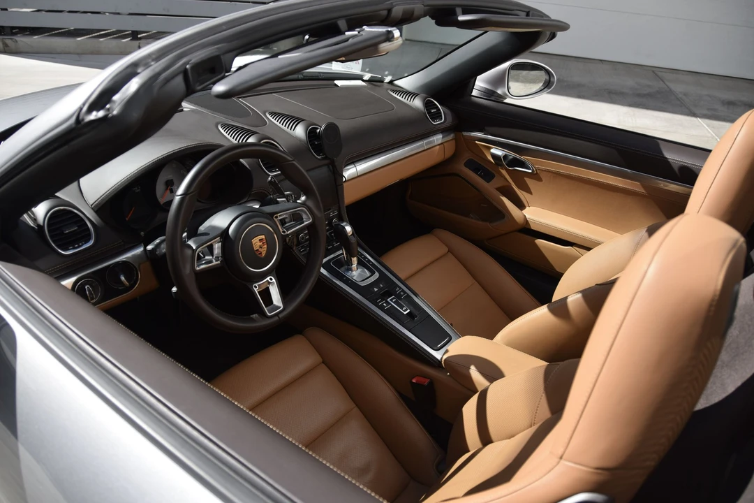 2018 Porsche 718 Boxster S - Image 6 of 20