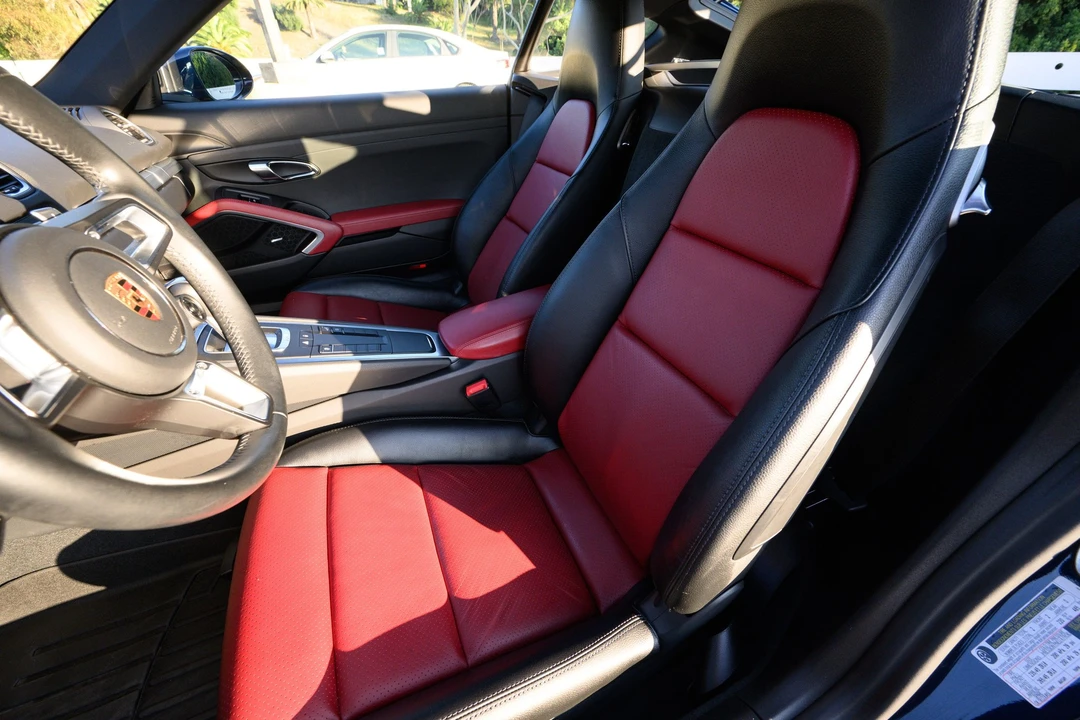 2018 Porsche 718 Cayman - Image 15 of 24