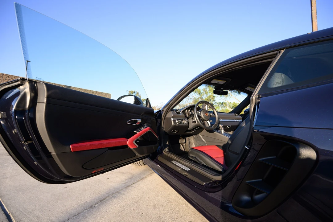 2018 Porsche 718 Cayman - Image 17 of 24