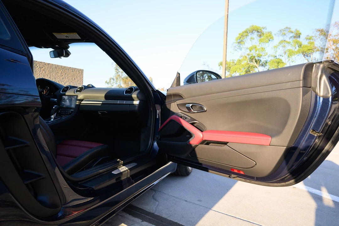 2018 Porsche 718 Cayman - Image 18 of 24