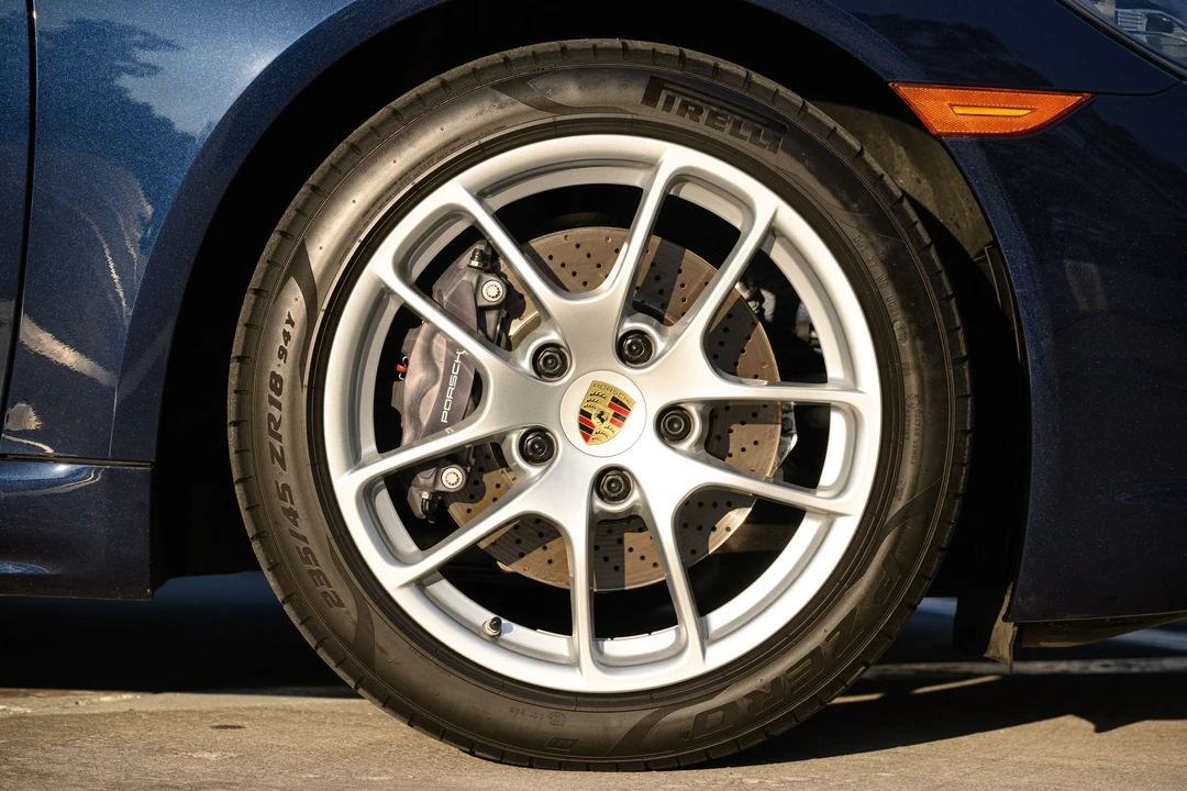 2018 Porsche 718 Cayman - Image 9 of 24