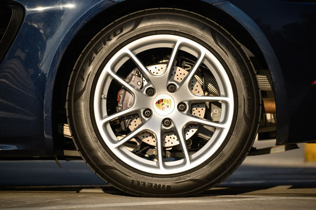 2018 Porsche 718 Cayman - Image 12 of 24