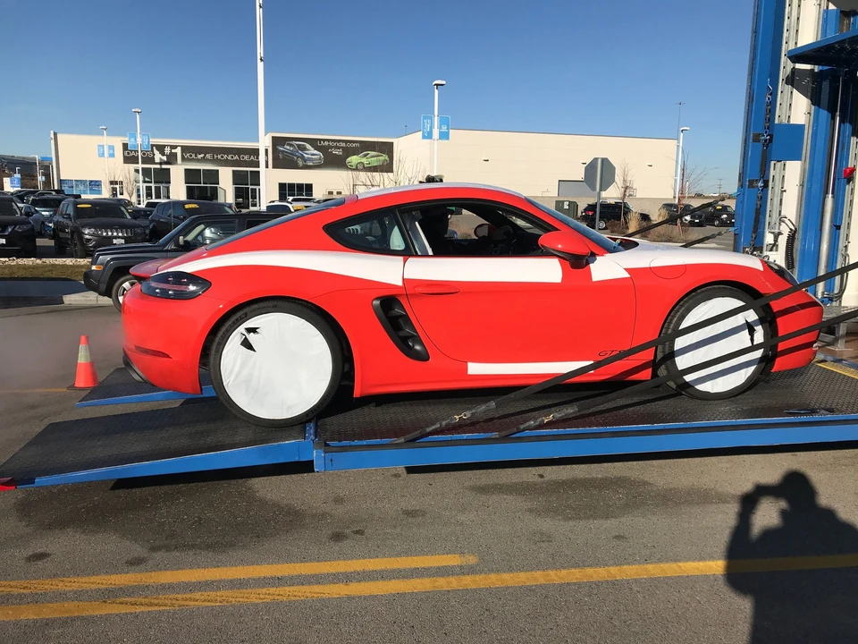 2018 Porsche 718 Cayman GTS - Image 17 of 23