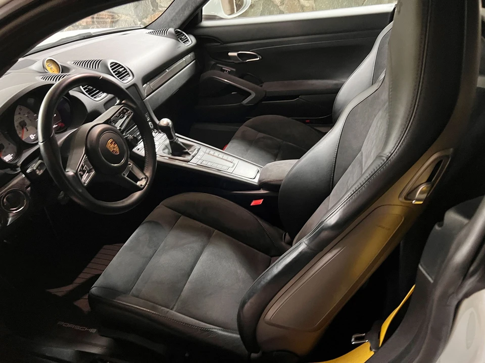 2018 Porsche 718 Cayman GTS - Image 5 of 7