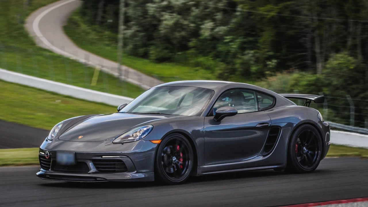 2018 Porsche 718 Cayman S - Image 9 of 9
