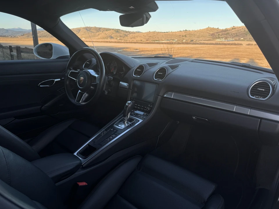 2018 Porsche 718 Cayman - Image 16 of 31