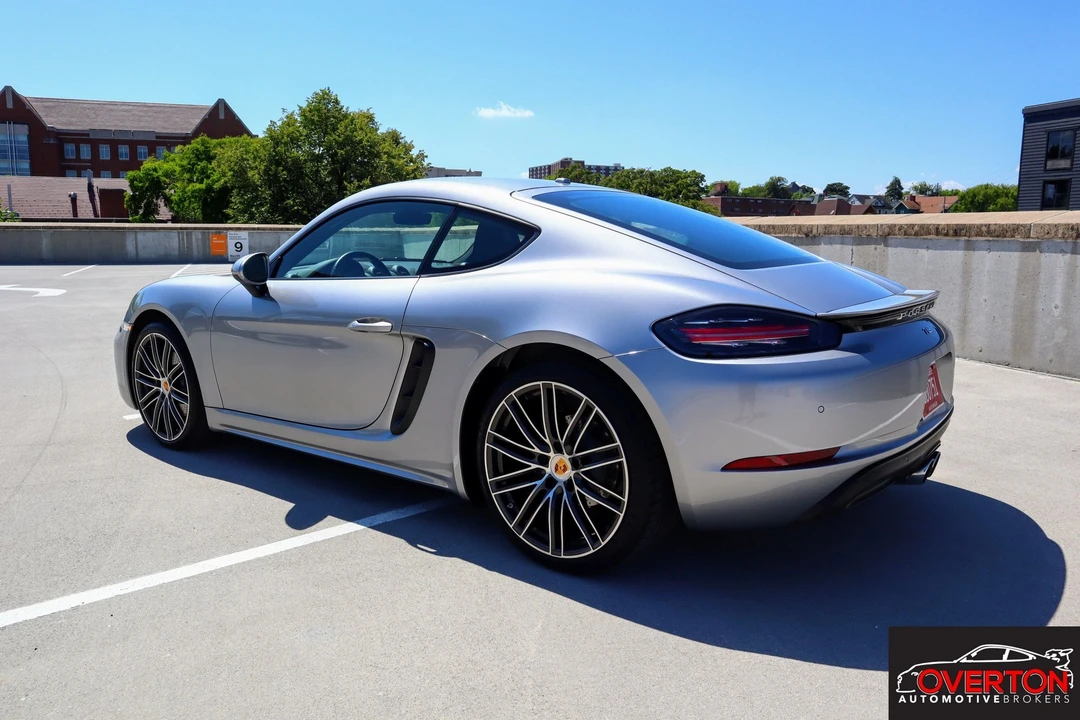 2018 Porsche 718 Cayman - Image 10 of 24