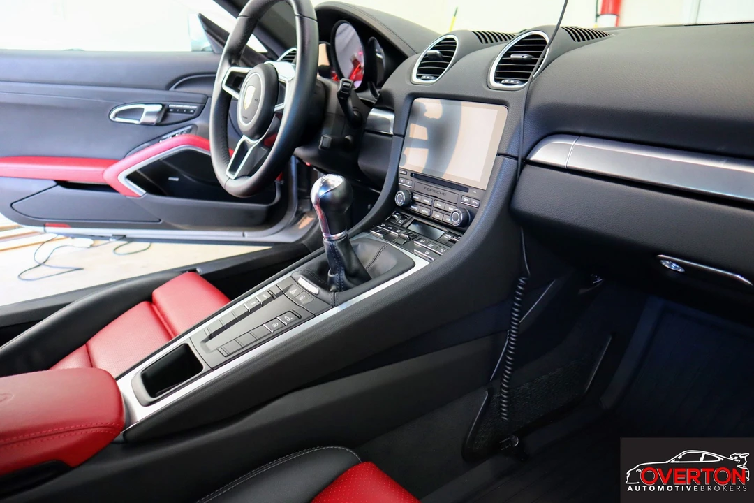 2018 Porsche 718 Cayman - Image 17 of 24