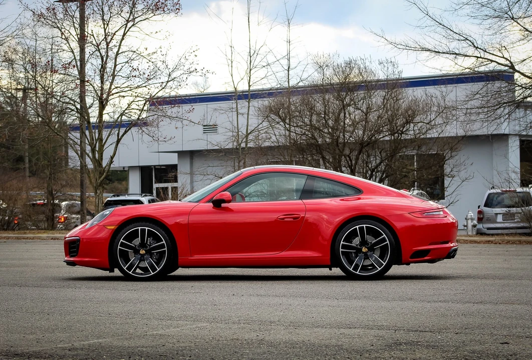 2018 Porsche 991 Carrera - Image 6 of 12