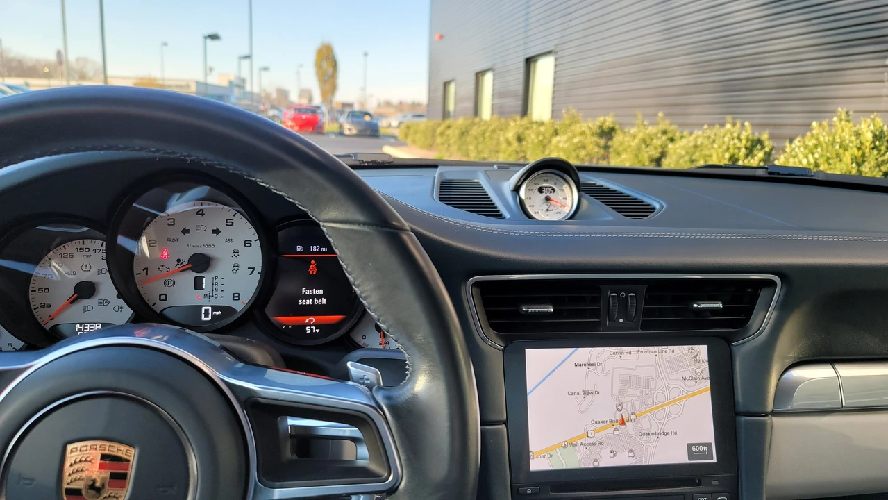 2018 Porsche 991 Carrera - Image 15 of 19