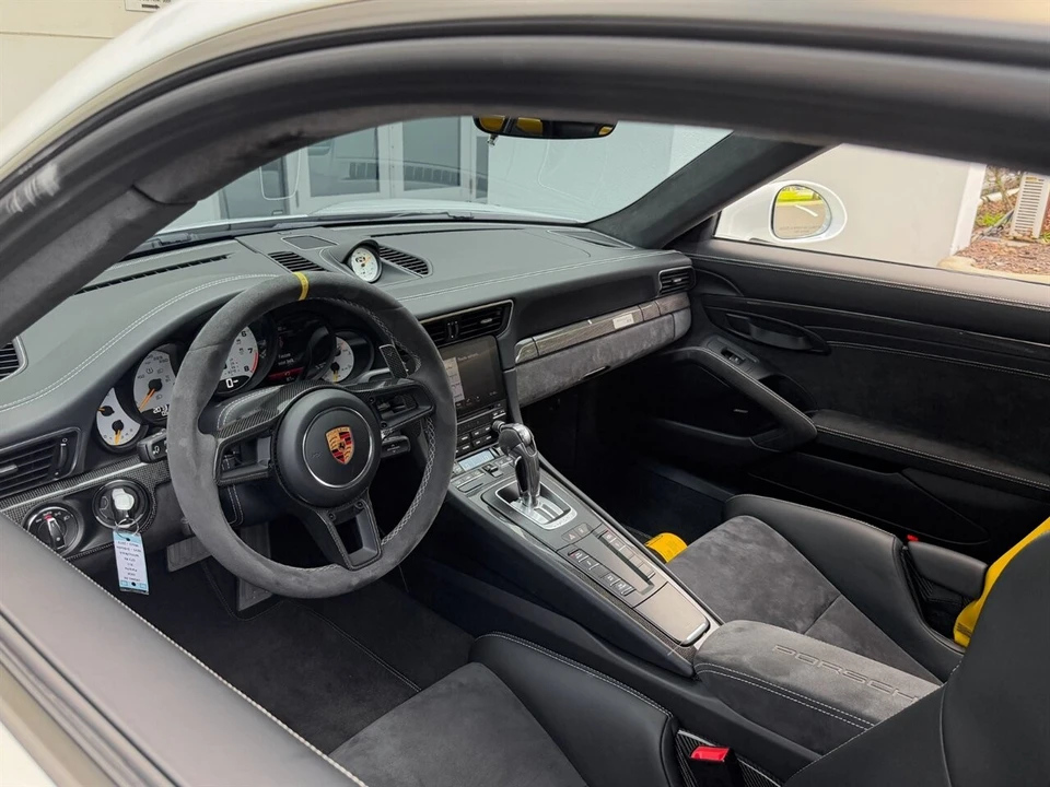 2018 Porsche 991 GT2 RS - Image 2 of 4