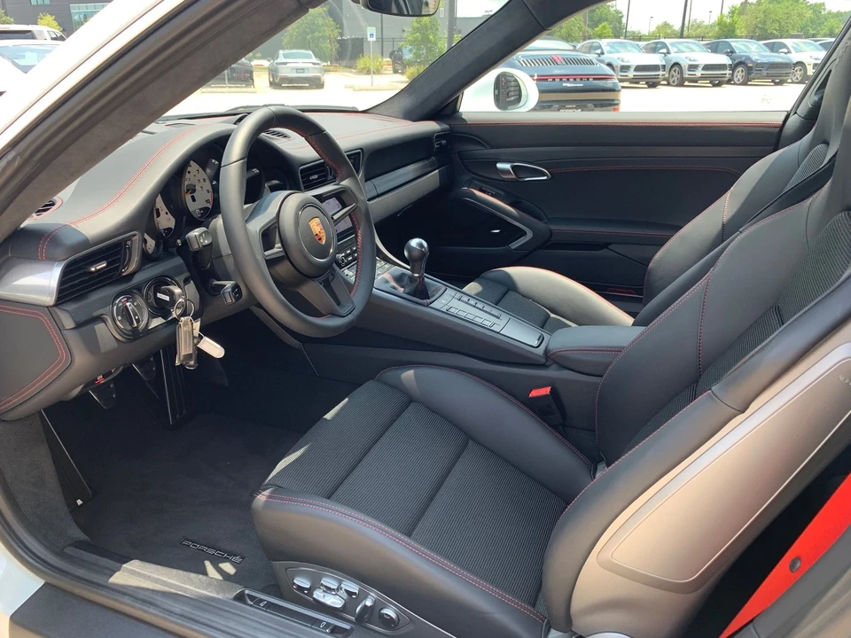 2018 Porsche 991 GT3 - Image 11 of 17