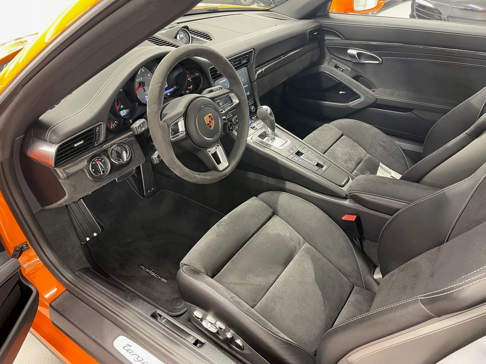 2018 Porsche 991 Targa 4 GTS - Image 11 of 16