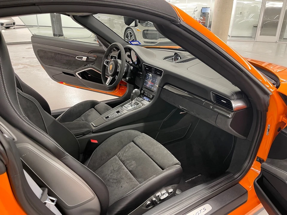2018 Porsche 991 Targa 4 GTS - Image 14 of 16
