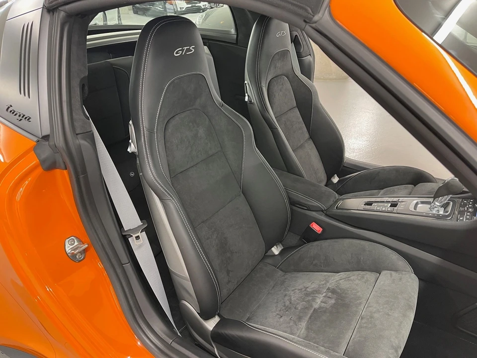 2018 Porsche 991 Targa 4 GTS - Image 15 of 16