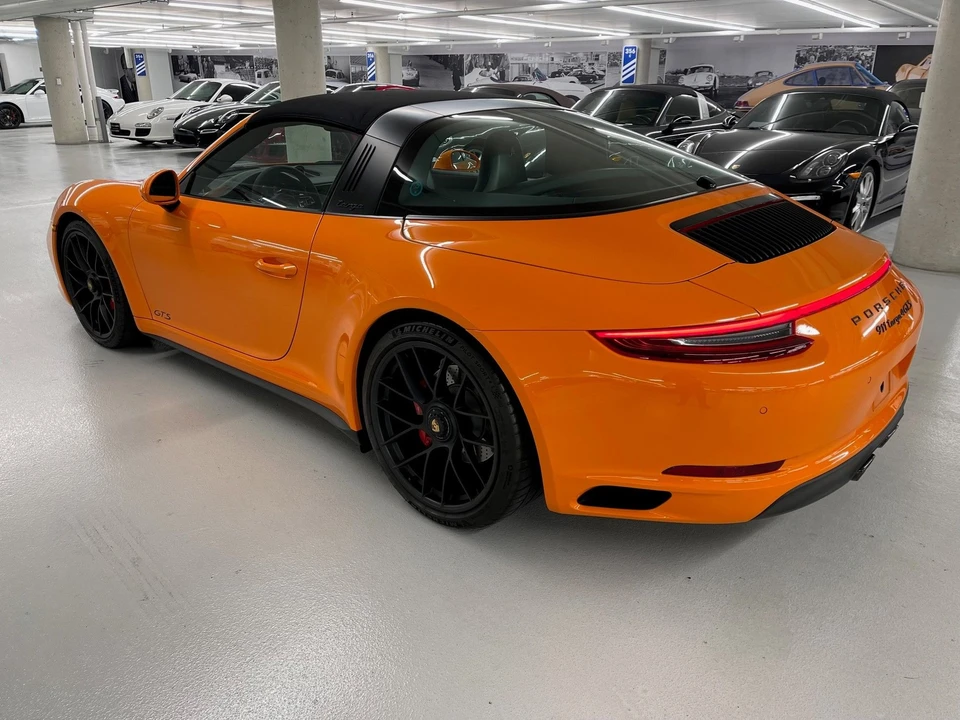 2018 Porsche 991 Targa 4 GTS - Image 9 of 16