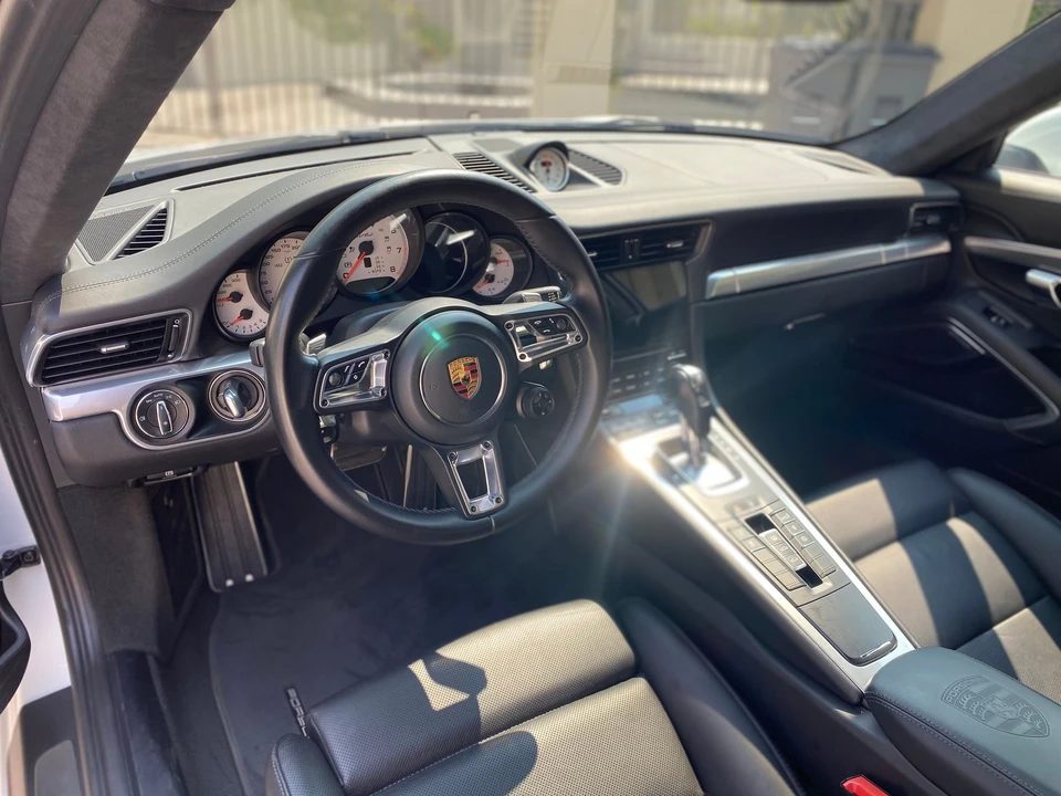 2018 Porsche 991 Turbo - Image 9 of 14