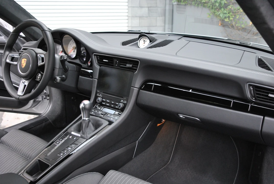 2018 Porsche 991 Carrera T - Image 24 of 31