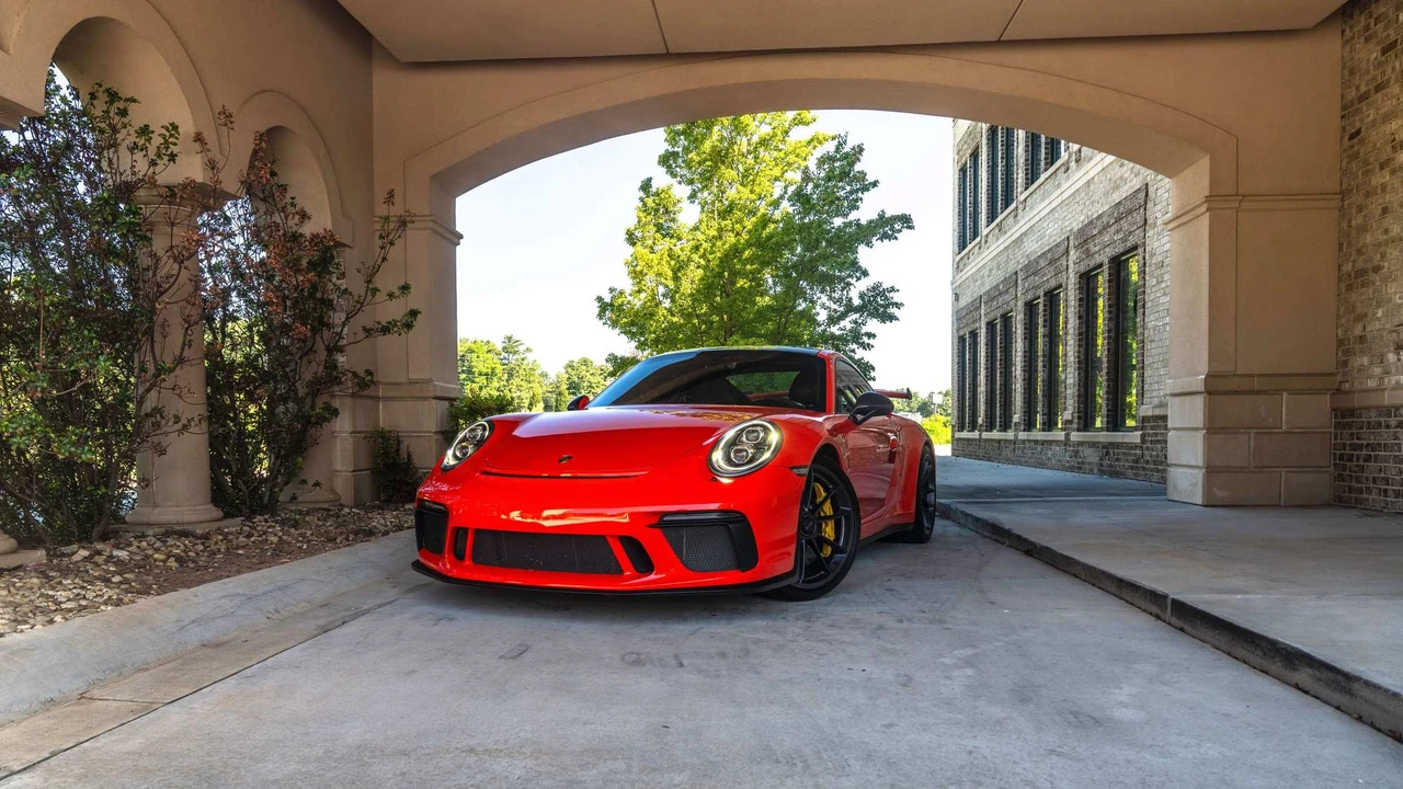 2018 Porsche 991 GT3 - Image 5 of 31