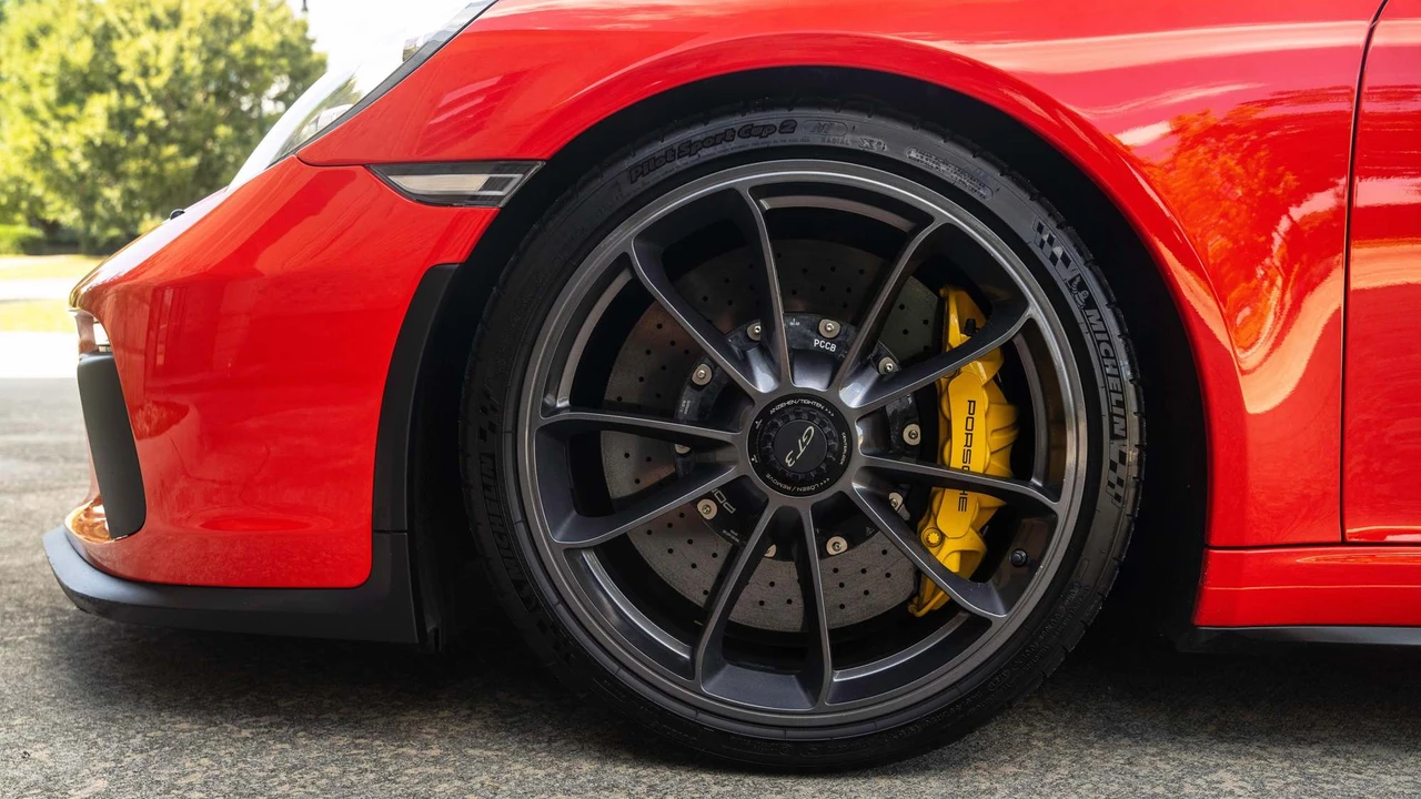 2018 Porsche 991 GT3 - Image 11 of 31