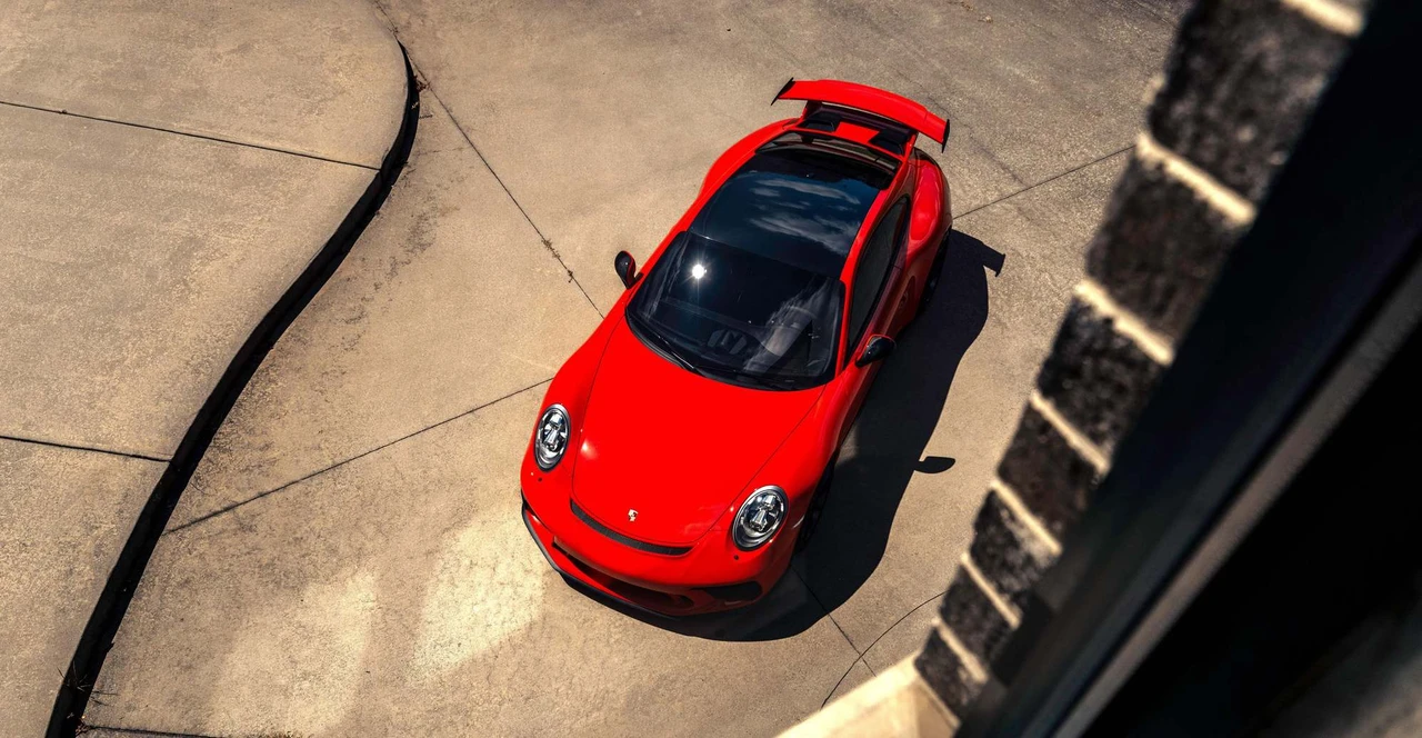 2018 Porsche 991 GT3 - Image 2 of 31