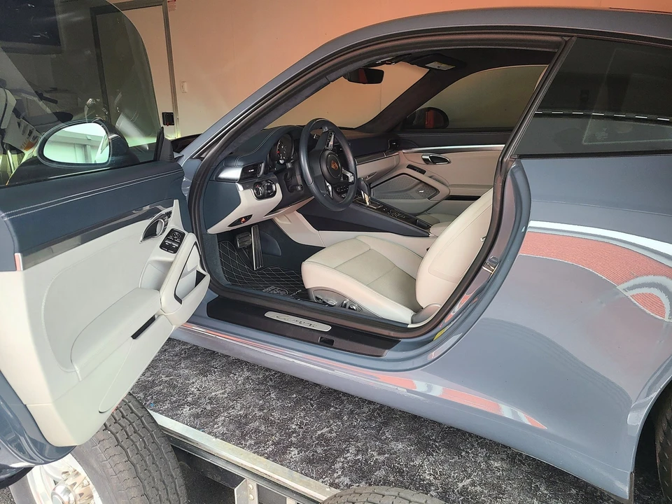 2018 Porsche 991 Carrera T - Image 2 of 9
