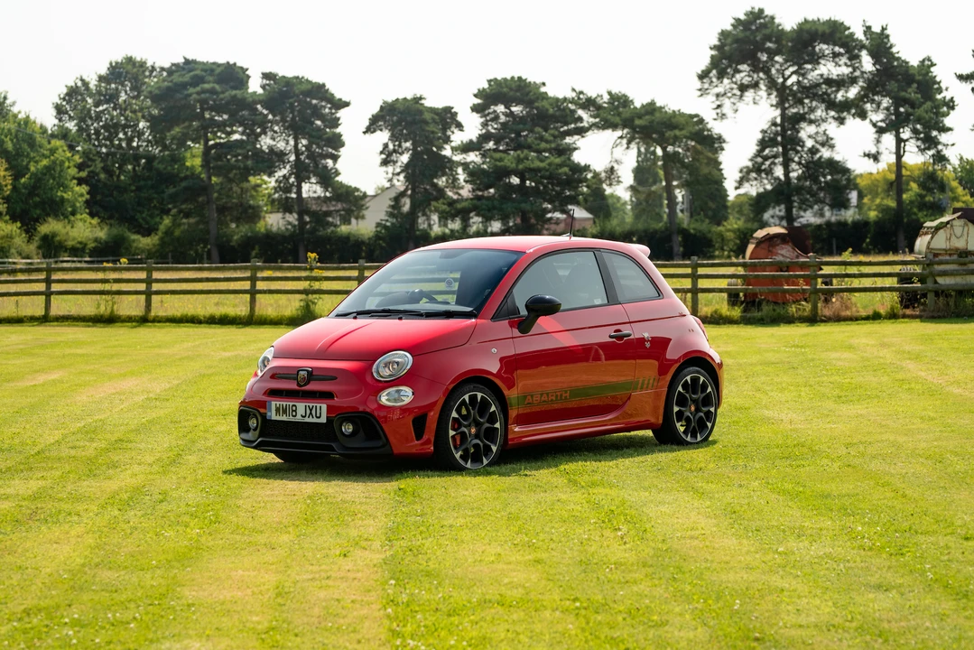 2018 Fiat Abarth 500 - Image 4 of 31