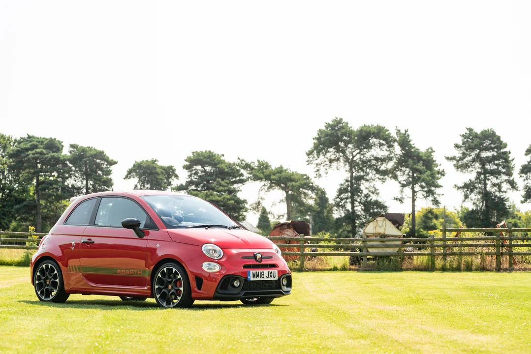 2018 Fiat Abarth 500 - Image 21 of 31