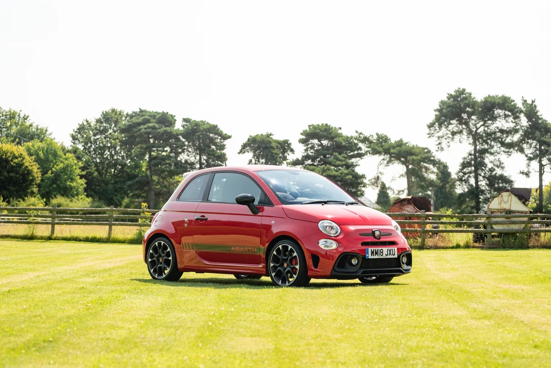 2018 Fiat Abarth 500 - Image 13 of 31