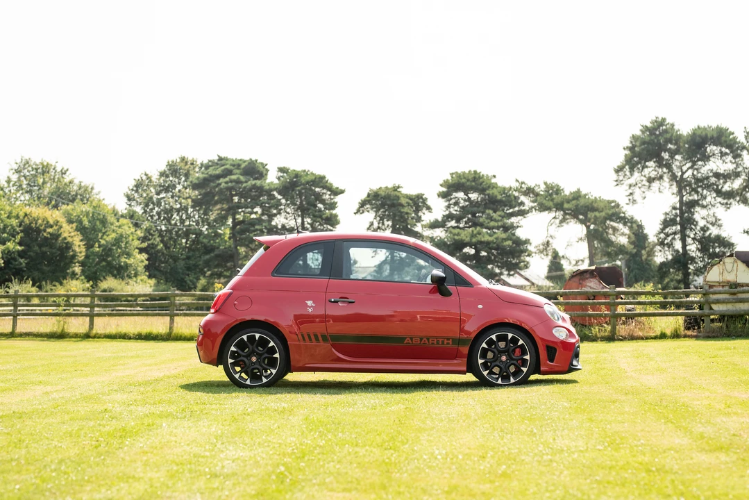 2018 Fiat Abarth 500 - Image 14 of 31