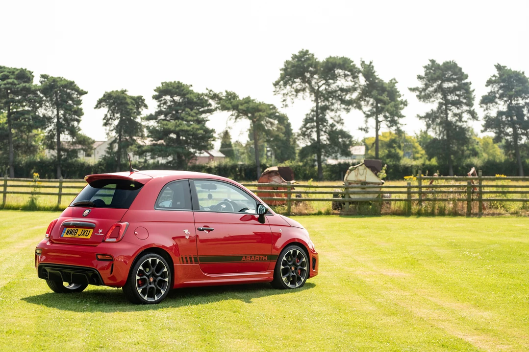 2018 Fiat Abarth 500 - Image 23 of 31