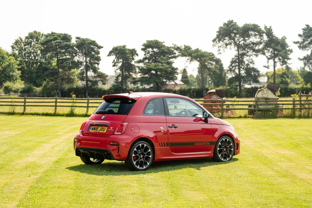 2018 Fiat Abarth 500 - Image 7 of 31