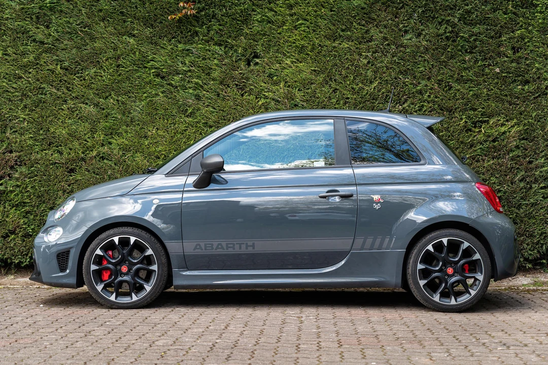 2018 Fiat Abarth 500 - Image 17 of 31