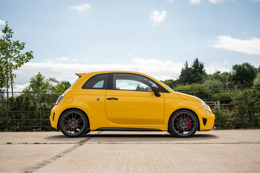 2018 Fiat Abarth 500 - Image 8 of 31