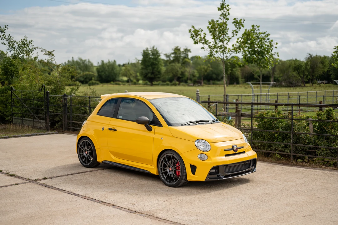 2018 Fiat Abarth 500 - Image 4 of 31