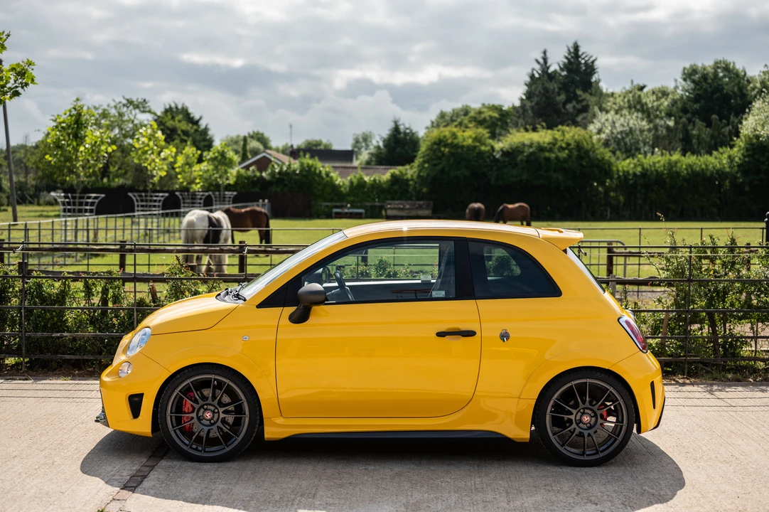 2018 Fiat Abarth 500 - Image 19 of 31