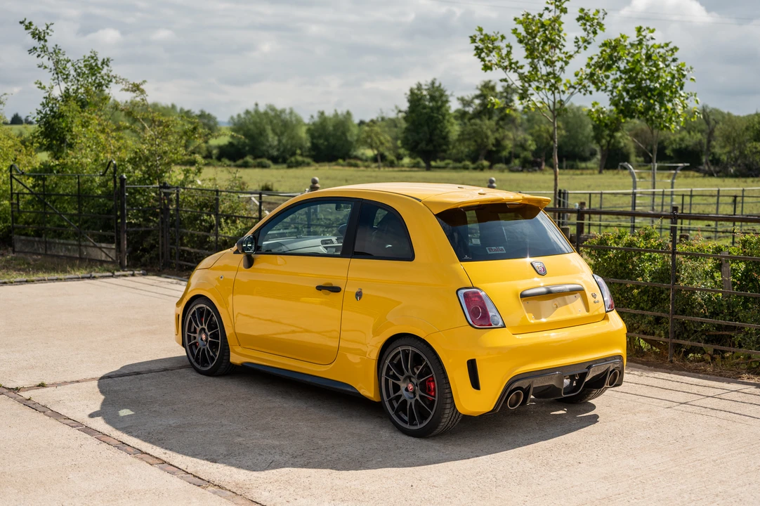 2018 Fiat Abarth 500 - Image 17 of 31