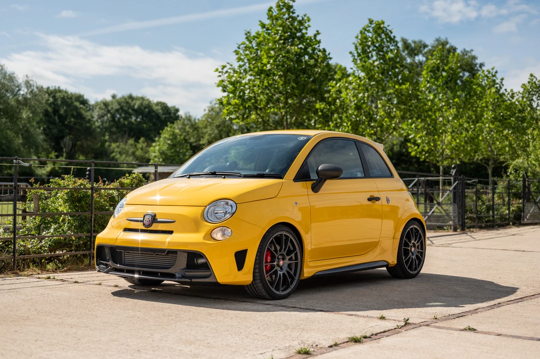 2018 Fiat Abarth 500 - Image 5 of 31