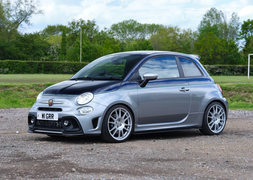 2018 Fiat Abarth 500 - Image 2 of 31