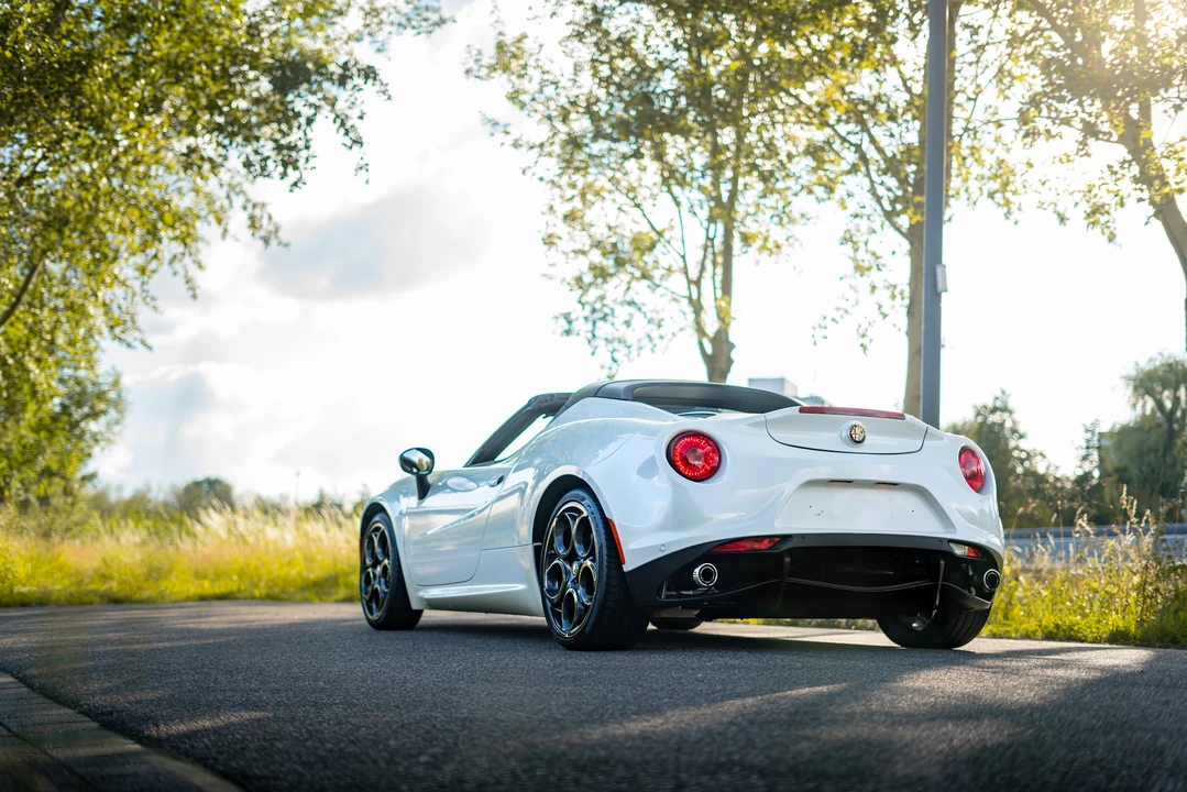 2018 Alfa Romeo 4C Spider - Image 13 of 31